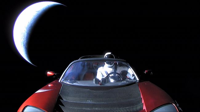 Фото - NASA официально зарегистрировало автомобиль Илона Маска как астрономический объект