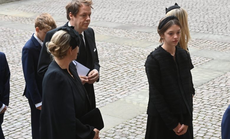 Фото - Родители Кейт Миддлтон, Эммануэль Макрон, Джо Байден и другие на похоронах Елизаветы II